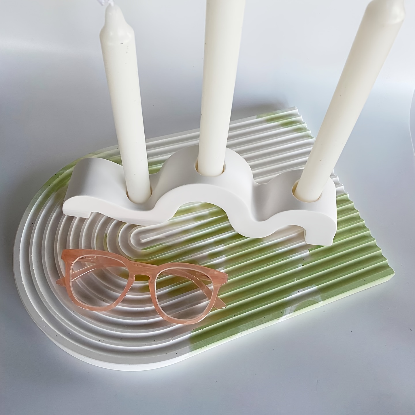 Resin Art Products - Curved Candlestick Silicone Mold DIY Nordic