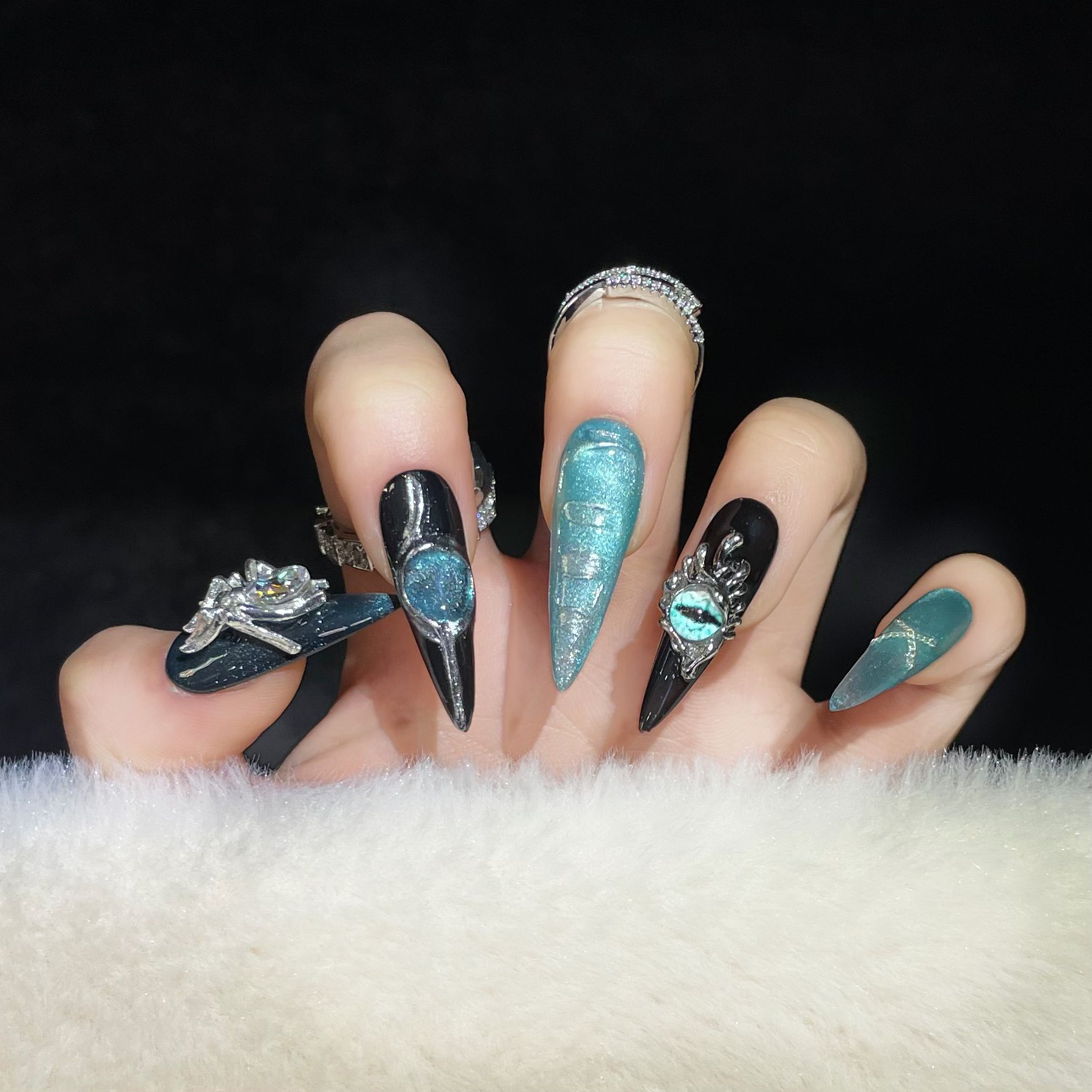 Handmade Press on Nails 3D Spi - огляд і ціна Resin Art Glitter