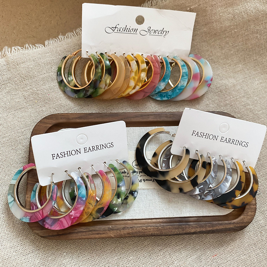 Fashion Big Circle Acrylic Ear - огляд і ціна Resin Art Ring