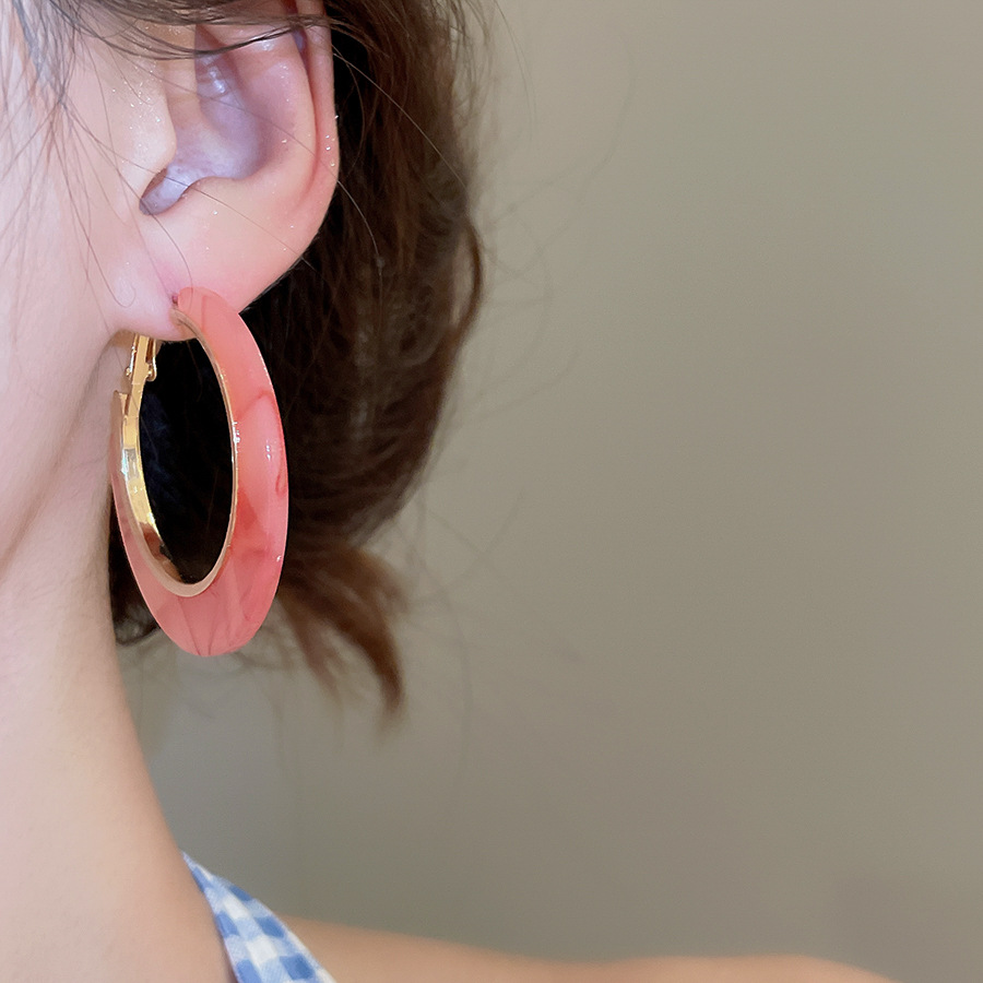 Fashion Big Circle Acrylic Ear - огляд і ціна Resin Art Ring