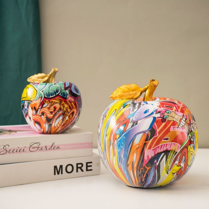 Aesthetic Graffiti Apple Sculp - огляд і ціна Resin Art Aesthetic