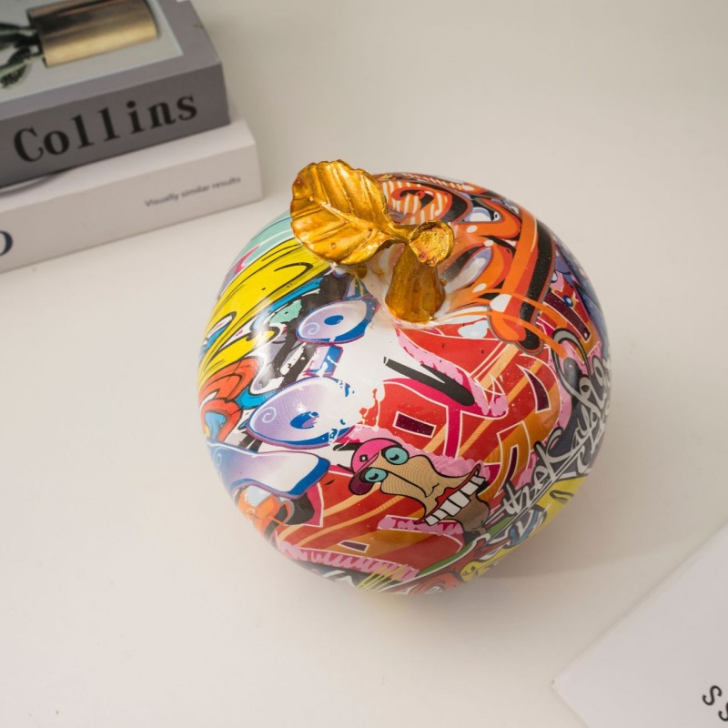 Aesthetic Graffiti Apple Sculp - огляд і ціна Resin Art Aesthetic