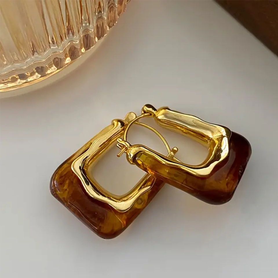 Yupsk French Fashion Vintage U - огляд і ціна Resin Art Ring